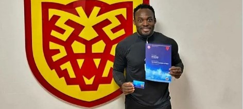 Michael Essien  Reportedly Acquires License To Practice As  Professional Coach 